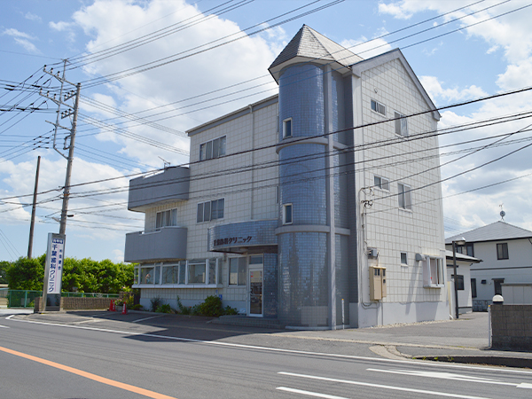 医院外観（ピアシティ方面から）