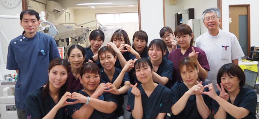 スタッフ集合写真